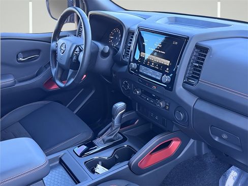 Used 2024 Nissan Frontier PRO-4X w/ Off-Road Protection Package image 15