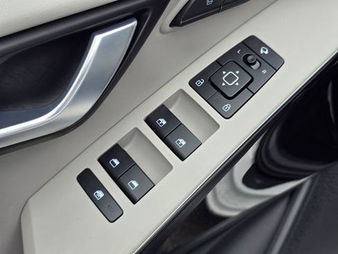 Certified 2024 Kia Niro Wave w/ Wave Preserve Package FWD image 26