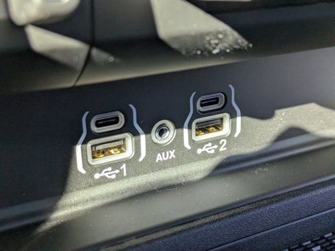 New 2026 RAM 1500 4x4 Crew Cab image 19