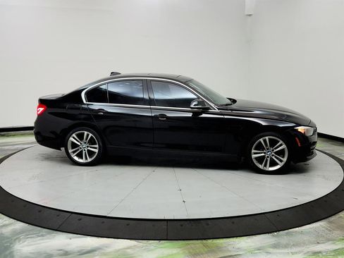 Used 2017 BMW 330i Sedan image 4