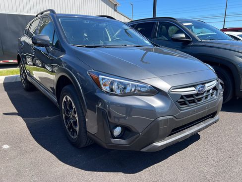 Used 2023 Subaru Crosstrek 2.0i Premium image 8