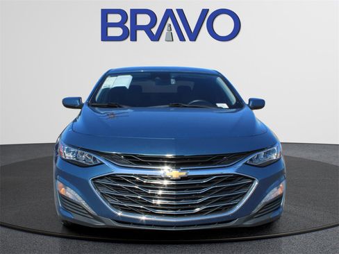 Used 2024 Chevrolet Malibu LT image 1