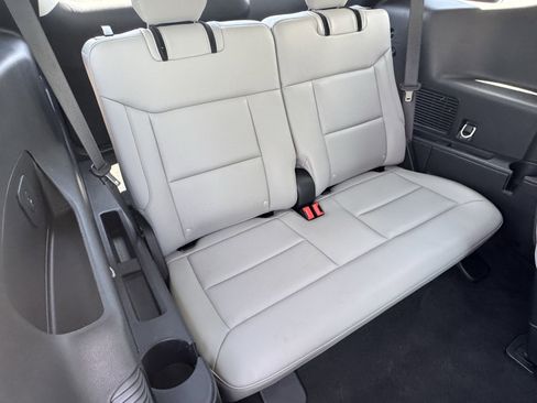 Certified 2026 Ford Explorer Active w/ Active Comfort Package RWD image 18