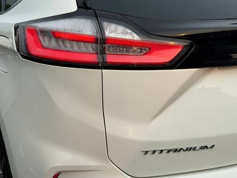 Certified 2024 Ford Edge Titanium AWD/4WD image 30