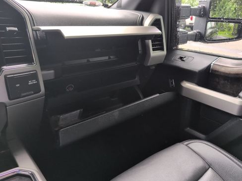 Used 2022 Ford F350 Lariat w/ Lariat Ultimate Package AWD/4WD image 19