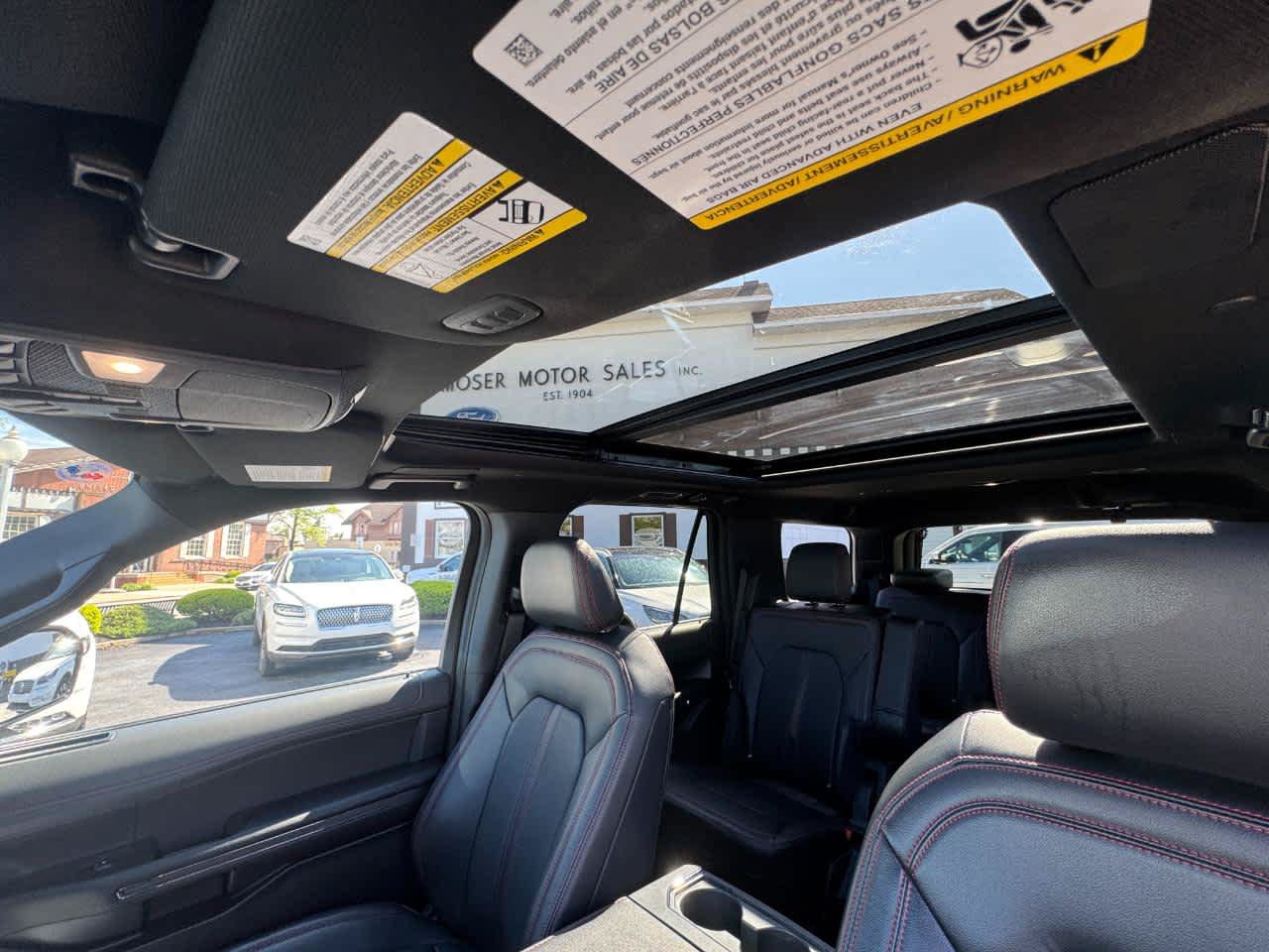 Used 2024 Ford Expedition Limited AWD/4WD image 30