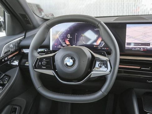 New 2026 BMW 530i RWD image 12