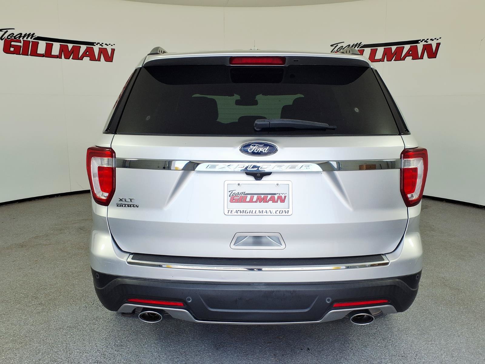 Used 2018 Ford Explorer XLT w/ Equipment Group 201A FWD image 5