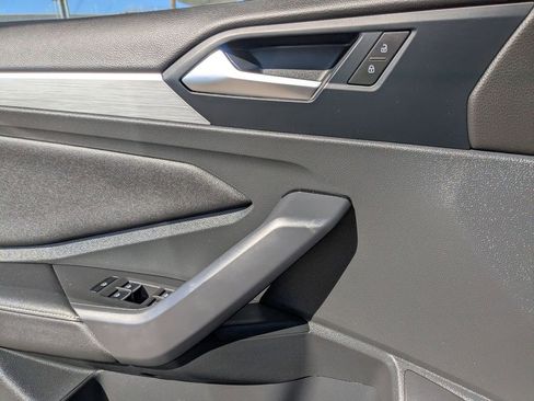 Used 2025 Volkswagen Jetta S image 16