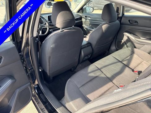 Used 2024 Nissan Altima 2.5 SV FWD image 7