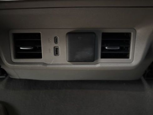 Used 2024 Chevrolet Silverado 3500 LT w/ Convenience Package image 17