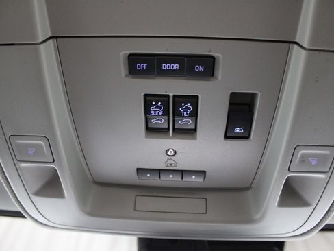 Used 2019 GMC Sierra 3500 Denali w/ Duramax Plus Package image 20