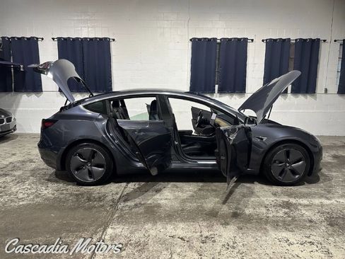 Used 2019 Tesla Model 3 Long Range AWD/4WD image 40