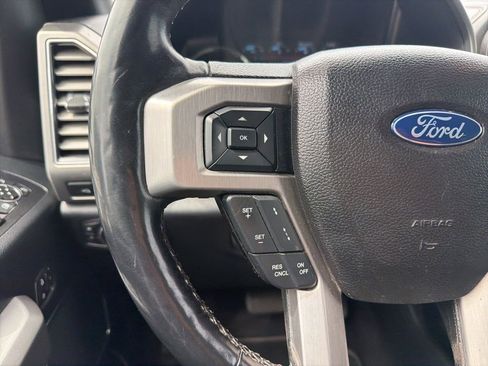 Used 2017 Ford F150 Platinum w/ Equipment Group 701A Luxury AWD/4WD image 15