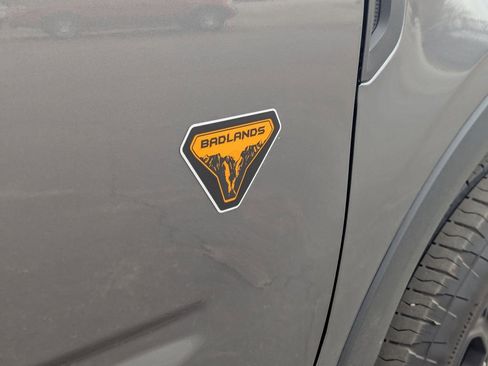 Used 2025 Ford Bronco Sport Badlands image 27