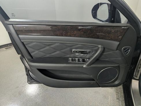 Used 2014 Bentley Flying Spur W12 image 10