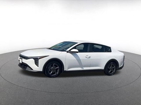 Used 2025 Kia K4 FWD image 8