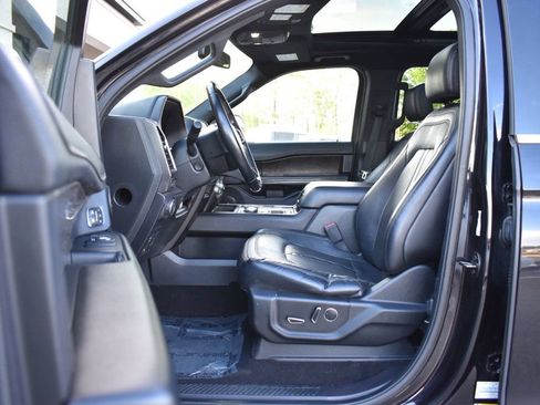 Used 2019 Ford Expedition Max Limited RWD image 12