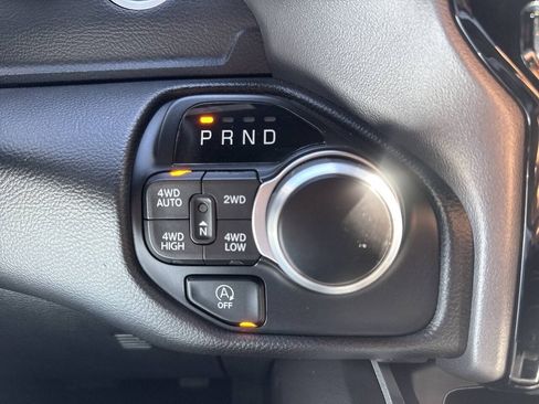 Used 2023 RAM 1500 Big Horn AWD/4WD image 38