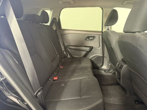 Used 2023 Nissan Rogue S FWD image 13