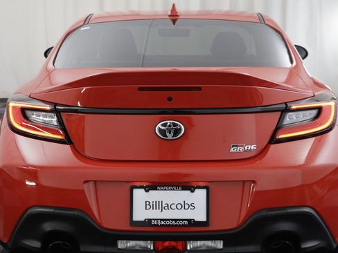 Used 2025 Toyota GR86 Premium w/ Performance Package RWD image 16
