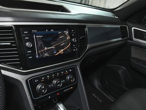 Used 2021 Volkswagen Atlas Cross Sport SEL R-Line image 37