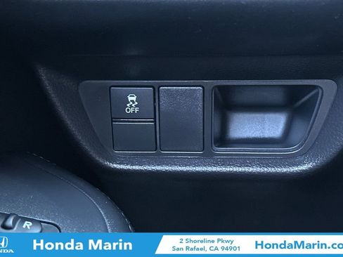 Certified 2025 Honda HR-V LX image 33