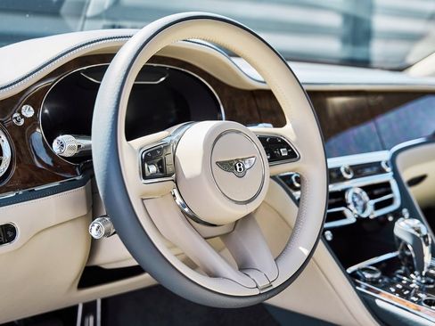 Used 2022 Bentley Flying Spur W12 AWD/4WD image 38