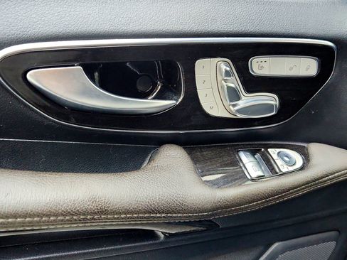 Used 2019 Mercedes-Benz Metris Passenger image 18