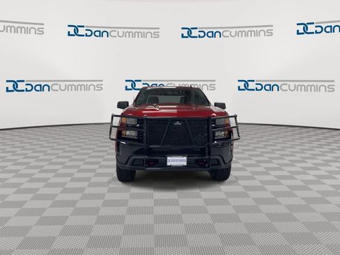 Used 2021 Chevrolet Silverado 1500 Custom Trail Boss w/ LPO, Dark Essentials Package AWD/4WD image 3