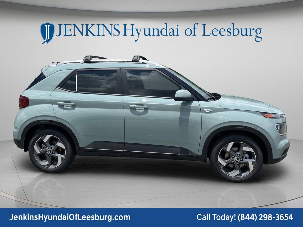 New 2026 Hyundai Venue SEL FWD image 3