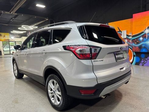 Used 2018 Ford Escape SE AWD/4WD image 3