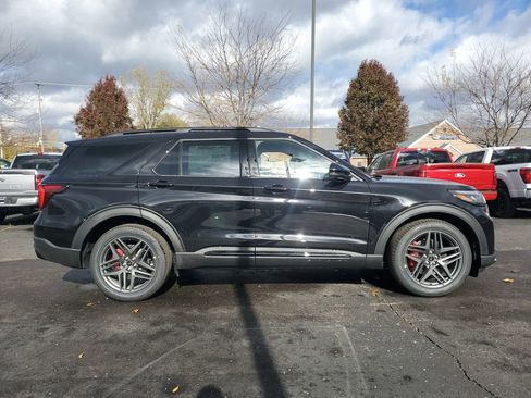 New 2026 Ford Explorer ST w/ Sun And Sound Package image 38