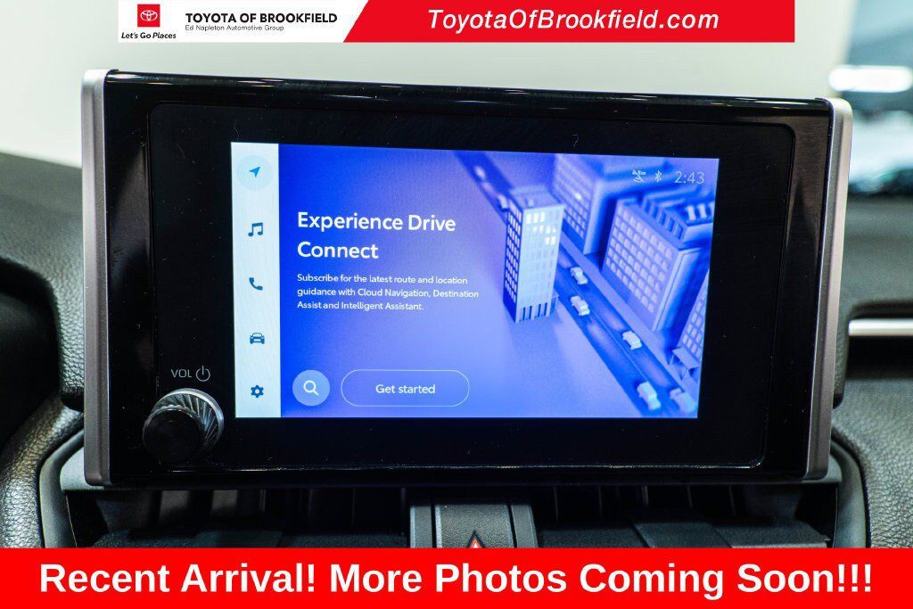 Used 2024 Toyota RAV4 SE w/ Weather & Moonroof Package AWD/4WD image 28