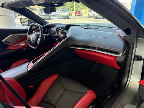 Used 2023 Chevrolet Corvette Stingray Premium Conv w/ Z51 Performance Package RWD image 35