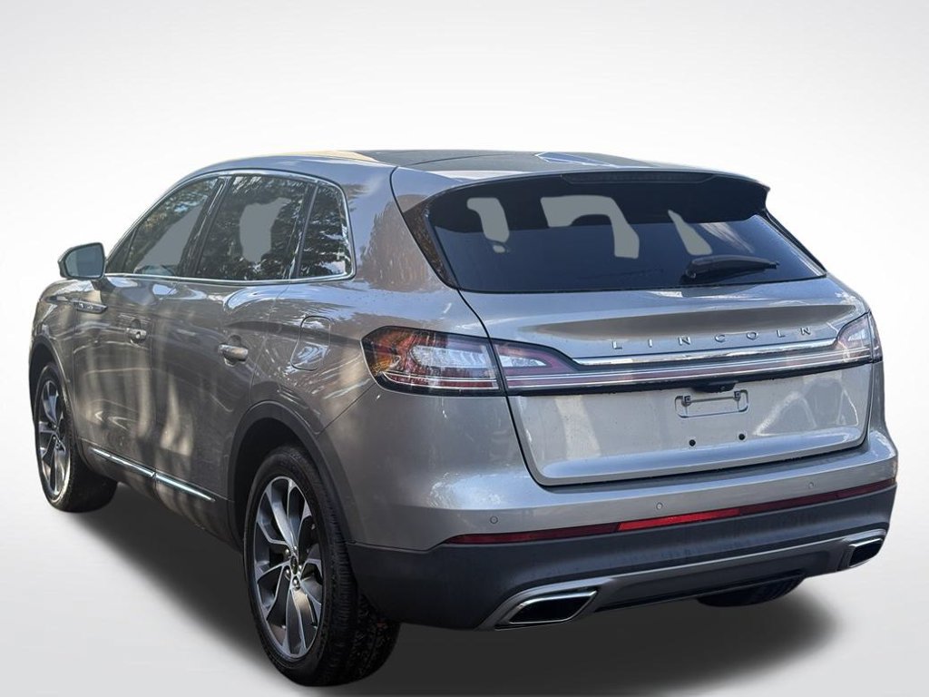 Used 2023 Lincoln Nautilus Reserve w/ Luxury Package AWD/4WD image 3