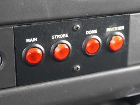 Used 2015 Chevrolet Express 2500 image 16