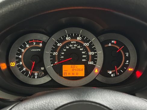 Used 2012 Toyota RAV4 FWD image 21