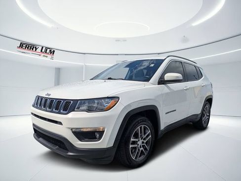 Used 2017 Jeep Compass Latitude w/ Popular Equipment Group FWD image 7