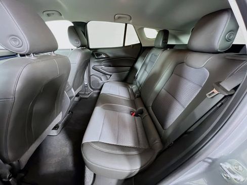 Used 2025 Chevrolet Trax LT image 21