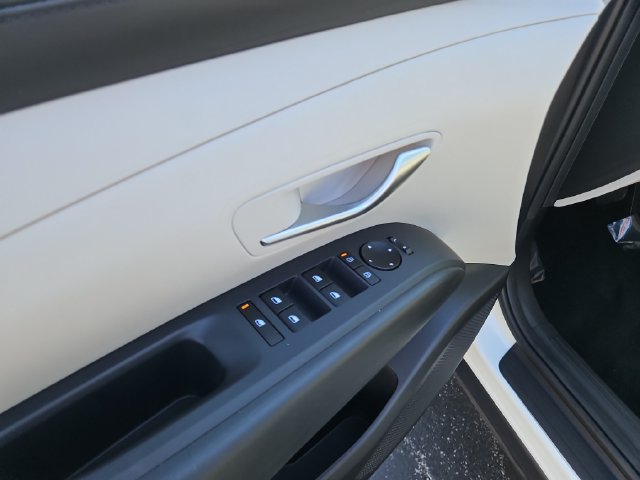 Certified 2026 Hyundai Tucson SE AWD/4WD image 19