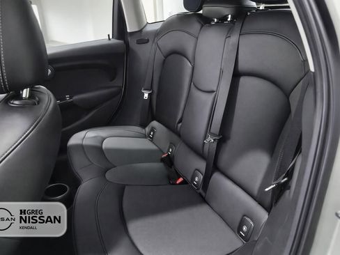 Used 2017 MINI Cooper 4-Door Hardtop FWD image 11