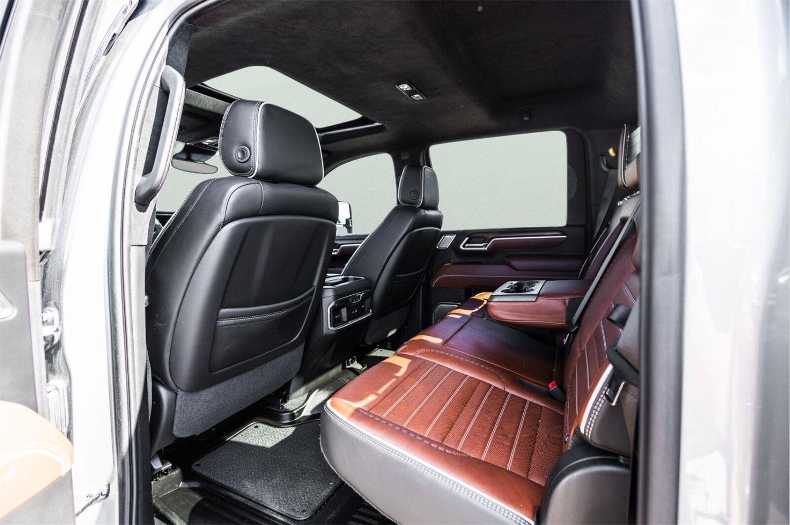Used 2025 GMC Sierra 2500 Denali Ultimate w/ Max Trailering Package AWD/4WD image 24
