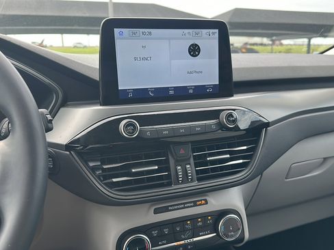 Used 2024 Ford Escape Active image 31