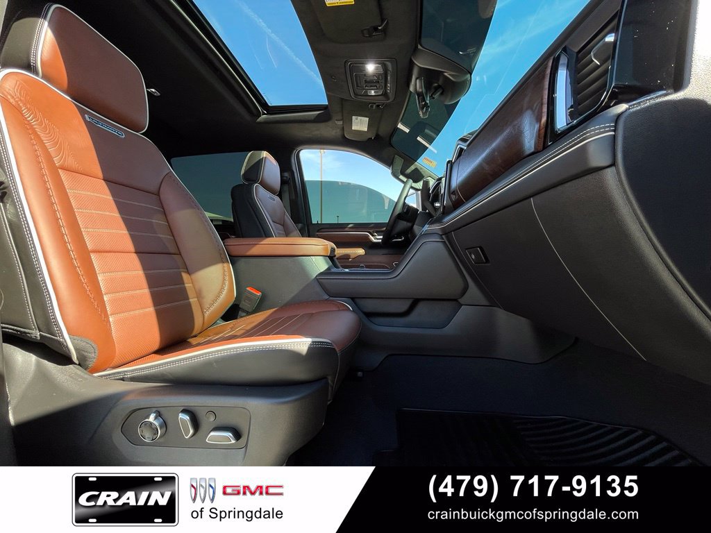 Used 2026 GMC Sierra 2500 Denali Ultimate w/ LPO, Black Badging Package AWD/4WD image 29
