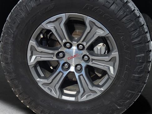 Used 2021 GMC Sierra 1500 SLE image 41