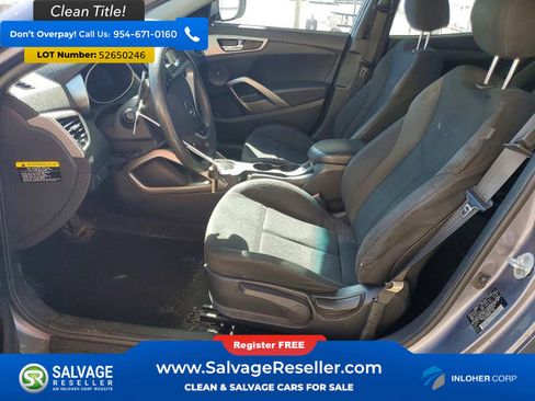 Used 2016 Hyundai Veloster FWD image 9