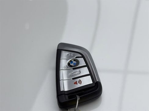 Used 2022 BMW X5 sDrive40i w/ Premium Package image 65