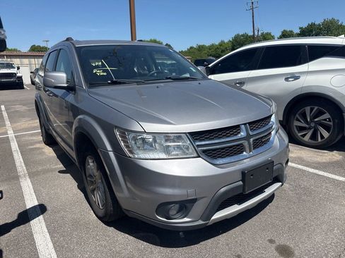 Used 2017 Dodge Journey SXT AWD/4WD image 2