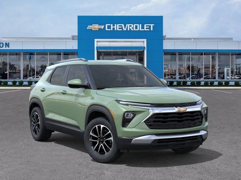 New 2026 Chevrolet TrailBlazer LT w/ Driver Confidence Package FWD image 7